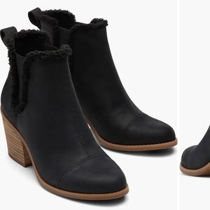 NWT TOMS Everly Faux-Shearling Trim Chelsea Boots - Nubuck For Women